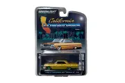 Модель коллекционная GREENLIGHT Chevrolet impala ss 1963 gold metallic/red solid (greenlight!)