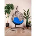 Подвесное кресло с ротангом Капля серое с синей подушкой M-Group