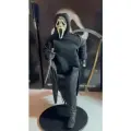 Коллекционная фигурка NECA Призрачное лицо (Ghostface. Серия кинофильмов Крик) Высота - 17 см.