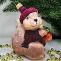 Irena-Co елочная игрушка, стекло Белочка с орехом в свитере (10х8х5см)