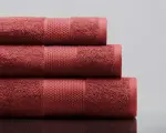 Полотенце банное Sofi de MarkO Oliver, 70x140 см, бордовое, махровое, 100 % хлопок, 1 шт