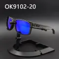 Солнцезащитные очки Oakley