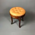 Пуф с кожаной обивкой DOMKORLEONE, красное дерево (mahogany wood), цвет орех NAA (светло-коричневый), рыжая кожа