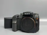 Sony A100