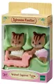 Игровой набор Sylvanian Families Шоколадные Бельчата-двойняшки 5421