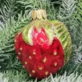 Irena-Co елочная игрушка, стекло Клубника (7х5,5х5,5см)