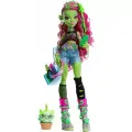 Кукла Monster High Венера Макфлайтрап, с растением-монстром домашним котом Чулианом