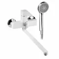 Смеситель для ванной длинный излив 35 см с душевым набором, белый с хромированным дивертором
