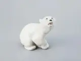 Фарфоровая статуэтка Медвежонок белый, Императорский фарфоровый завод, 11,6 см