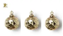 Набор из 3-х золотых состаренных рельефных шаров 7,5 см