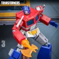 Коллекционный сборный трансформер HASBRO YOLOPARK Optimus Prime (Оптимус Прайм)/Generation One AMK 40th Series 20 см