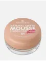Матирующий тональный мусс Natural Matte Mousse 01 Matt Sand