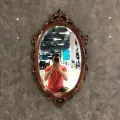 Интерьерное зеркало E002-HP от DOMKORLEONE в резной раме из красного дерева (mahogany wood), цвет орех HP (коричневый)