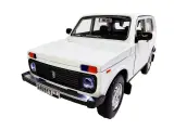Модель автомобиля Нива 4+4 белый цвет, свет, звук, 18.5 см Металл