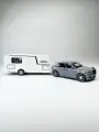 Коллекционная машинка игрушка металлическая Rolls Royce Сullinan с трейлером для мальчиков масштабная модель 1:24 серая