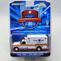 Машинка 1/64 Greenlight Car model 1994 Ford F-350 ambulance