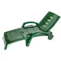 Шезлонг пластиковый складной на колесах Стандарт Пластик 186 x 76,5 x 89 см темно-зеленый