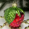 Irena-Co елочная игрушка, стекло Клубника (7,5х5,5х5,5см)