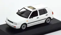 Модель коллекционная MAXICHAMPS Vw volkswagen golf 3 1997 white