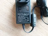 Блок питания Roland Micro Cube GX для гитарного комбоусилителя (адаптер Роланд PSD-230)
