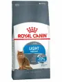 Корм сухой Royal Canin Light Weight Care для взрослых кошек склонных к полноте, а также после стерилизации 3 кг