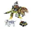 Конструктор Мир Юрского периода: Бой индоминуса и киборга динозавра - 640 деталей
