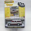 Машинка Greenlight 1:64 Alloy car model 1981 Chevrolet Suburban