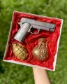 Шоколадный подарок мужчине Пистолет-Граната, ShokoTrendy, ГОСТ, молочный шоколад, 300г