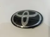Передняя эмблема Toyota Prius 4 2015-2023 Черная
