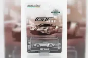 Модель коллекционная GREENLIGHT Ford gt (2017), silver (длина модели 6-10 см)