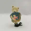 Игрушка елочная на прищепке Медведь с гармошкой, стекло, роспись