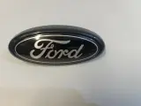 Передняя эмблема Ford Focus 2 откидная