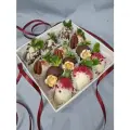 Клубника в шоколаде 12-16 коллекция Вкус Лето  Премиум . Прекрасный подарок по любому поводу