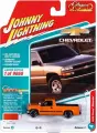 Johnny Lightning 2002 Chevrolet Silverado Tangier Orange (серия Classic Gold, JLSP281A) - коллекционная машинка