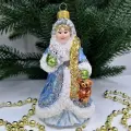 Irena-Co елочная игрушка, стекло Снегурочка с мишкой (13х8х7,5см)