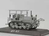 Трактор ДТ-57, масштабная модель коллекционная