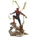 Фигурка Diamond Select Toys Gallery Diorama Avengers: Infinity War Iron Spider-Man 828618