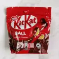 Шоколадные шарики KitKat Ball Хрустящие в молочном шоколаде, 140г