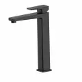 Высокий смеситель для раковины ванной комнаты KERN 1555 черный матовый