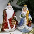 Irena-Co Набор елочных игрушек, стекло Дед Мороз - 13х9х7, Снегурочка - 13х8х7,5