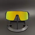 Солнцезащитные очки Oakley