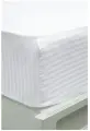 Белая простыня на резинке Страйп-Сатин 100% хлопок, 180x200, на матрас до 30 см, 2-спальная