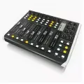 Контроллер Behringer X-TOUCH COMPACT