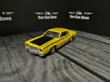 Коллекционная модель Plymouth Fury Road Runner 1975 Yellow/Black