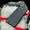 Премиум чехол на iPhone 14 Pro из натуральной кожи питона синего оттенка.