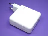 Блок питания (сетевой адаптер) для ноутбуков Apple A1718 61W USB Type-C 20.3V 3A OEM