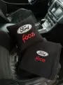 Автомобильный комплект с вышивкой логотипа Ford Focus: подушка 30х30 см и плед 150х150см цвет