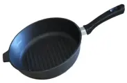Сковорода-гриль Камская Посуда с пластиковой ручкой 28 см