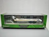 Машинка Green light 1/64Gooseneck trailer - black with red and white bold stripes Alloy car model Green machine