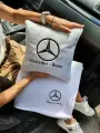 Автомобильная подушка 30х30см и плед 150х150 см в машину с вышивкой логотипа Mercedes - Benz, цвет белый